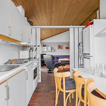 Дом отдыха 2 Bedroom Amazing In *
