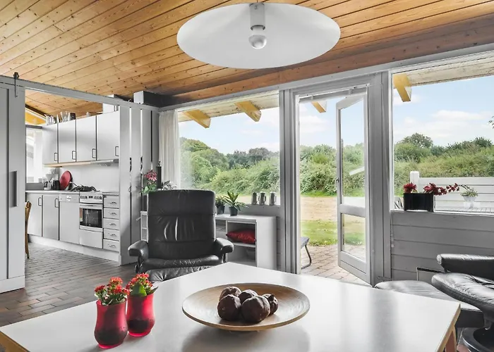 بيت للعطل 2 Bedroom Amazing In أبينرا