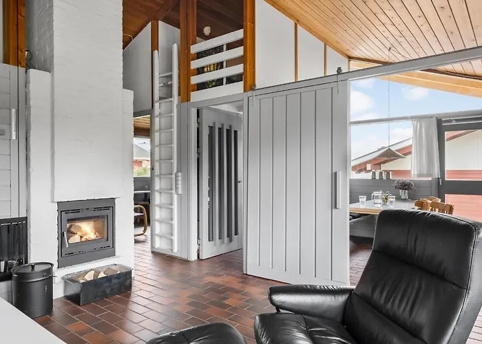 بيت للعطل 2 Bedroom Amazing In *